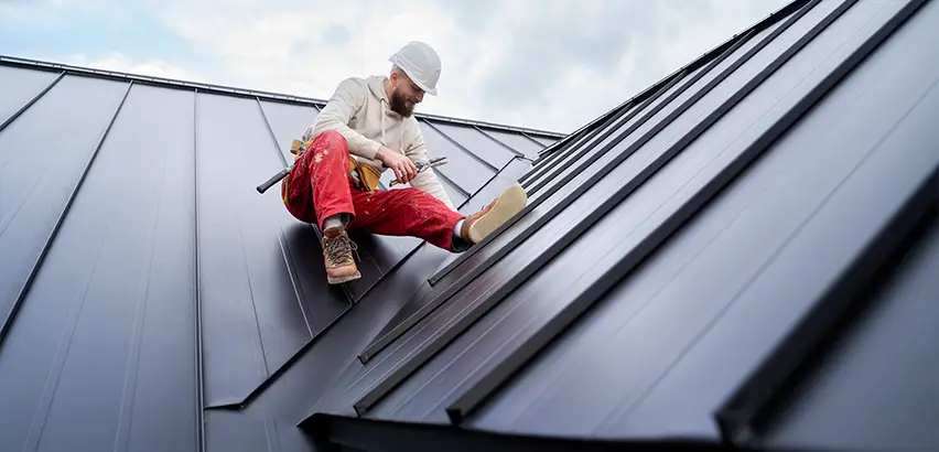 Professional Roof Valley Installation Services in Renton, WA