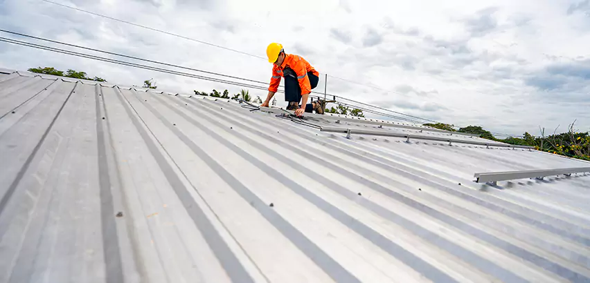 Metal Roof Repairs in Renton
