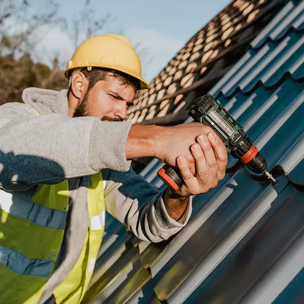 Why Renton Property Owners Choose Renton Roofing Pro for Metal Roof Replacement?